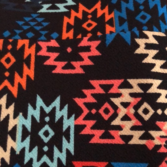 Pencil skirt Aztec print - Picture 2 of 3